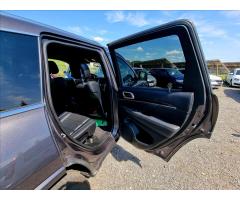 Jeep Grand Cherokee 3,0 L V6 CRD 250k Overland 4WD,DPH,nové CZ - 17