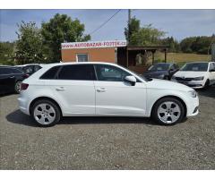 Audi A3 1,6 TDi 81KW Sport, S tronic - 8