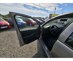 Škoda Fabia 1,4 16V 55KW Ambiente - 9