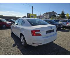 Škoda Octavia 1,6 TDi 85KW Ambiente - 5