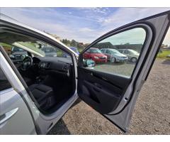 Volkswagen Sharan 2,0 TDI 130kW Highline DSG,webasto - 18