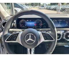 Mercedes-Benz Třídy A 1,3 A 180 Distronic - 10