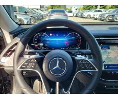 Mercedes-Benz Třídy E 2,0 E 220 d 4M Distronic - 10