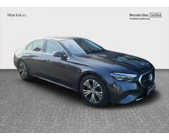 Mercedes-Benz Třídy E 2,0 E 220 d 4M Distronic - 7