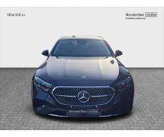 Mercedes-Benz Třídy E 2,0 E 220 d 4M Distronic - 8