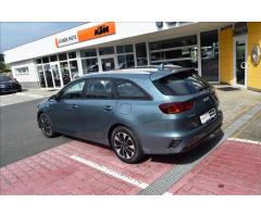 Kia Ceed 1,5 T-GDI 7DCT SPIN - 11