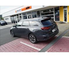 Kia Ceed SW 1,5 T-GDI TOP 7DCT - 11