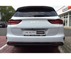 Kia Ceed SW 1,5 TGDI TOP 7DCT - 14