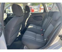 Ford Focus 1,6 i 74kW AUTOMAT - 12