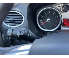 Ford Focus 1,6 i 74kW AUTOMAT - 19