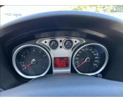 Ford Focus 1,6 i 74kW AUTOMAT - 21