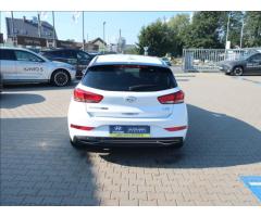 Hyundai i30 1,5 DPi 81kW Smart digKLIMA  HB - 6