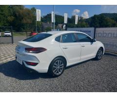 Hyundai i30 1,4 T-GDI COMFORT Fastback - 8