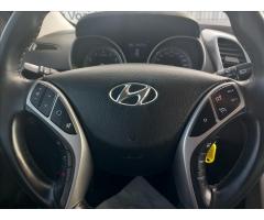 Hyundai i30 1,6 i CVVT - 11