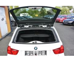 BMW Řada 3 2.0d Touring - 32