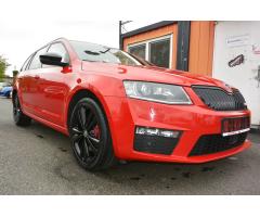 Škoda Octavia 2.0TDi RS DSG PANORAMA - 42