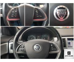 Jaguar XF 2.2D-S/2013/ČR,2MAJ,S.KNIHA-ZÁ - 39