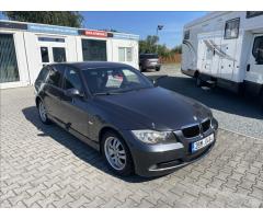 BMW Řada 3 2,0 320d Touring - 3