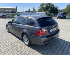 BMW Řada 3 2,0 320d Touring - 6