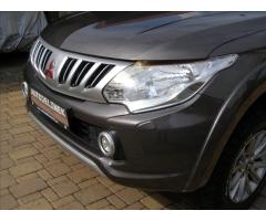 Mitsubishi L200 2,4 INSTYLE  DI-D 4WD DOUBLE CAB 5AT - 8