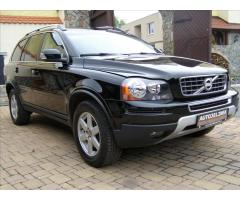 Volvo XC90 2,4 D5 AWD L R-Design Auto  7mist 2x AL kola - 7