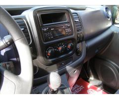 Renault Trafic 1,6   OPEL VIVARO - 17