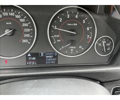 BMW Řada 4 3,0 440i xDrive MTechnic/1.MAJ - 17