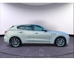 Maserati Levante 3,0 D, ČR,1 MAJ.ACC - 5