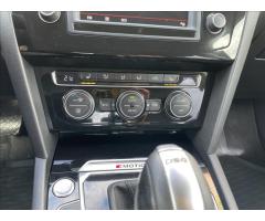 Volkswagen Passat 2,0 BiTDI 176kW 4MOT DSG Highline - 25