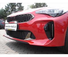 Kia Stinger 3.3 V6 T-GDi 4x4 8AT GT 2024 - 15