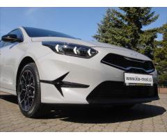 Kia Ceed 1.5 T-GDi Edice 30 SKLADEM - 13