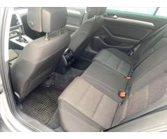 Volkswagen Passat 2,0 TDI 110kW BMT DSG Comfortl. Variant - 17