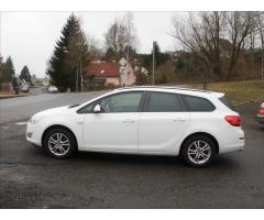 Ford Mondeo, ST 2.0 Hybrid ecvT Auto 1 MAJITEL