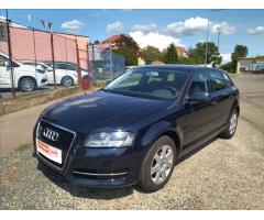 Audi A3 1,2 TFSI  77kW Top stav - 1