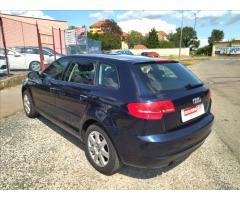 Audi A3 1,2 TFSI  77kW Top stav - 7