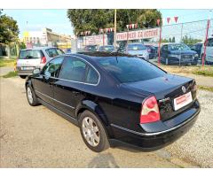 Volkswagen Passat 2,5 TDi 4x4 - 6