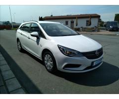 Opel Astra 1,6 CDTi 70kW Enjoy ST CZ, DPH - 9