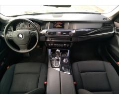 BMW Řada 5 2,0 520d Touring Automat - 26