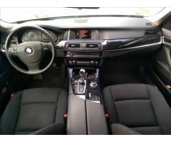 BMW Řada 5 2,0 520d Touring Automat - 27