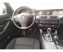 BMW Řada 5 2,0 520d Touring Automat - 28