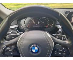 BMW Řada 5 3,0 530D Touring Automat DPH - 38