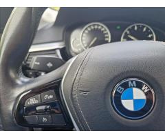 BMW Řada 5 3,0 530D Touring Automat DPH - 44