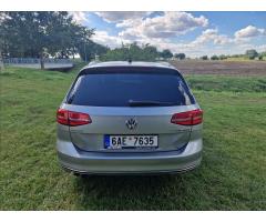 Volkswagen Passat 2,0 TDI 140kW 4MOT DSG Highl. - 8