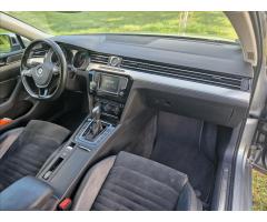 Volkswagen Passat 2,0 TDI 140kW 4MOT DSG Highl. - 15