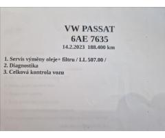 Volkswagen Passat 2,0 TDI 140kW 4MOT DSG Highl. - 44