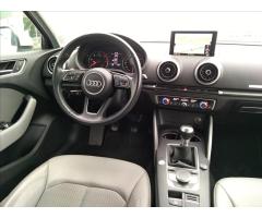 Audi A3 1,6 30 TDI Webasto,ZÁRUKA 3/27 - 30