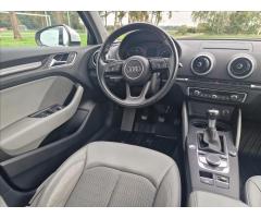 Audi A3 1,6 30 TDI Webasto,ZÁRUKA 3/27 - 23