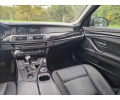 BMW Řada 5 2,0 520dTouring, Manuál - 30