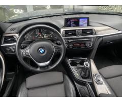 BMW Řada 3 2,0 F31 320d 135kW MODERN LINE - 14