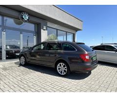 Škoda Superb 2,0   TDI CR DSG 103kW FAMILY COMBI - 8